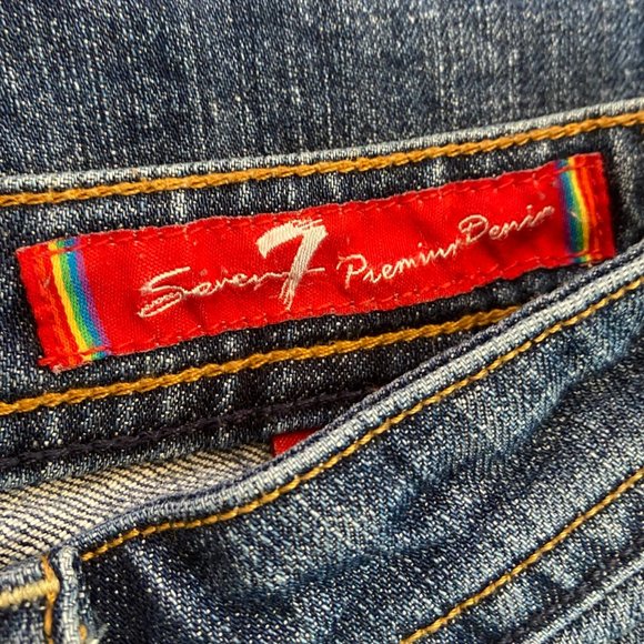 7 For All Mankind Bootcut Jeans - Size 30x32 - Picture 5 of 10
